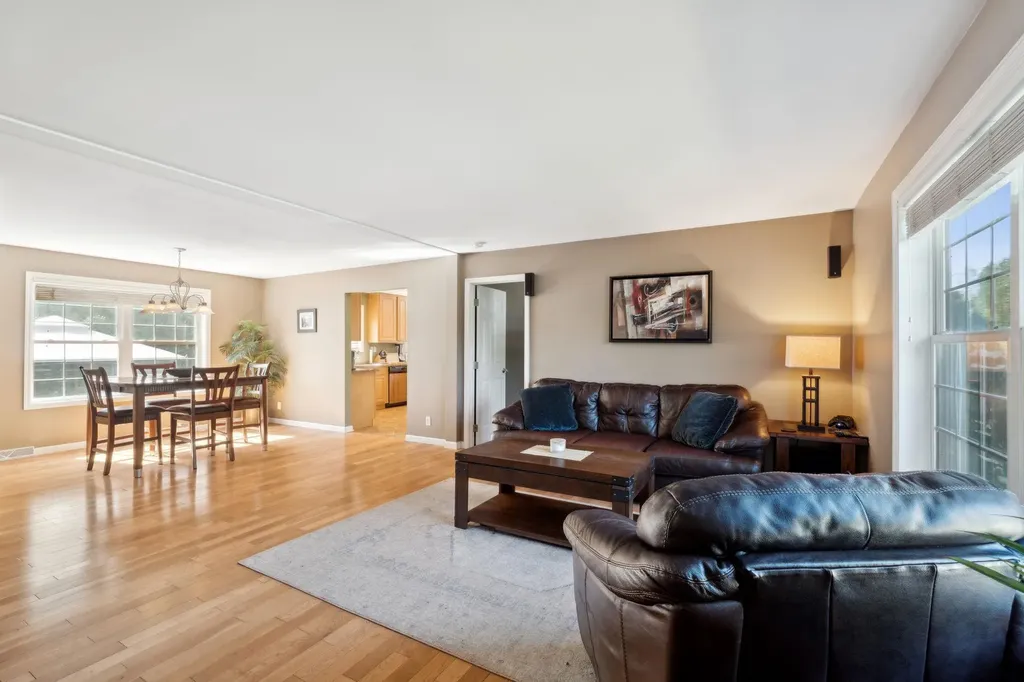 19 Edgewood Drive Saugerties NY 12477
