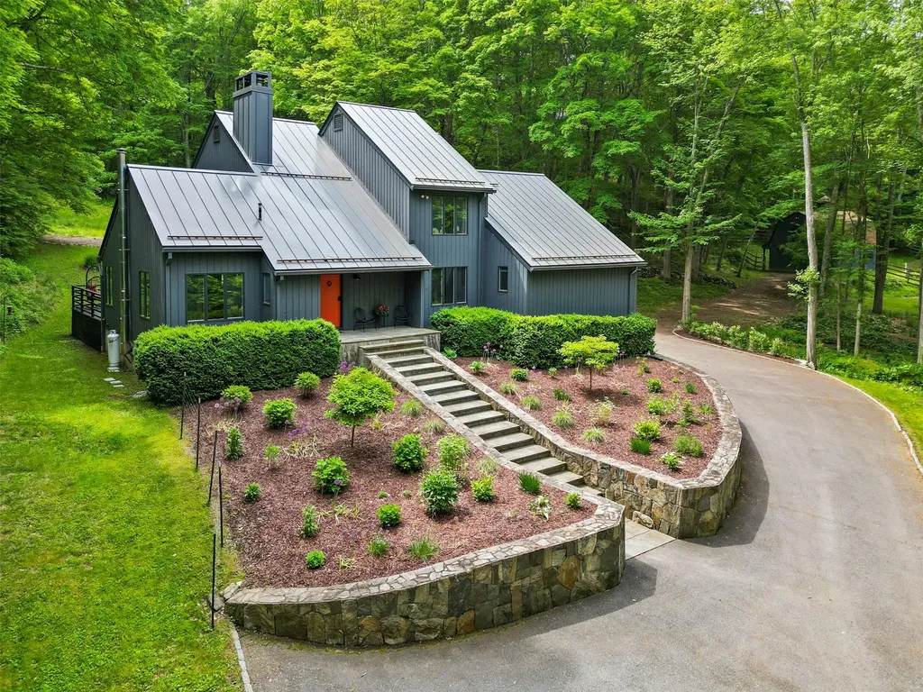 72 Chapel Road Waccabuc NY 10597