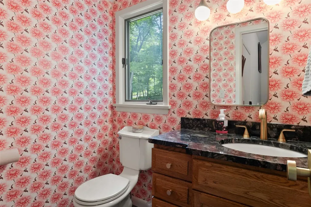 72 Chapel Road Waccabuc NY 10597