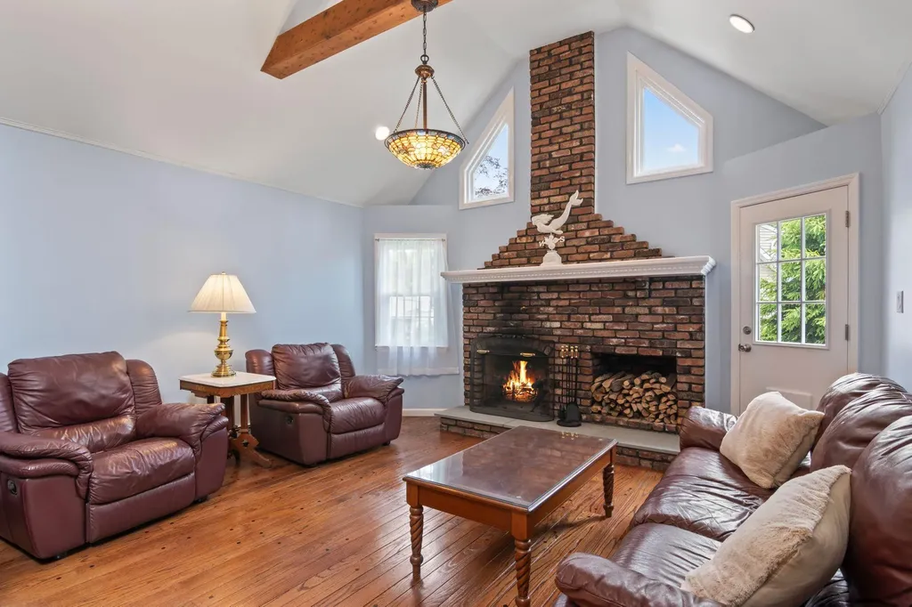 18 Chivalry Lane Nesconset NY 11767