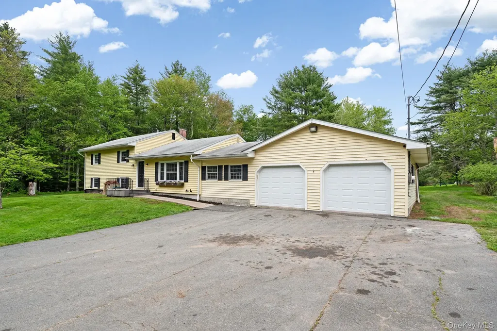 323 Harris Road Monticello NY 12701