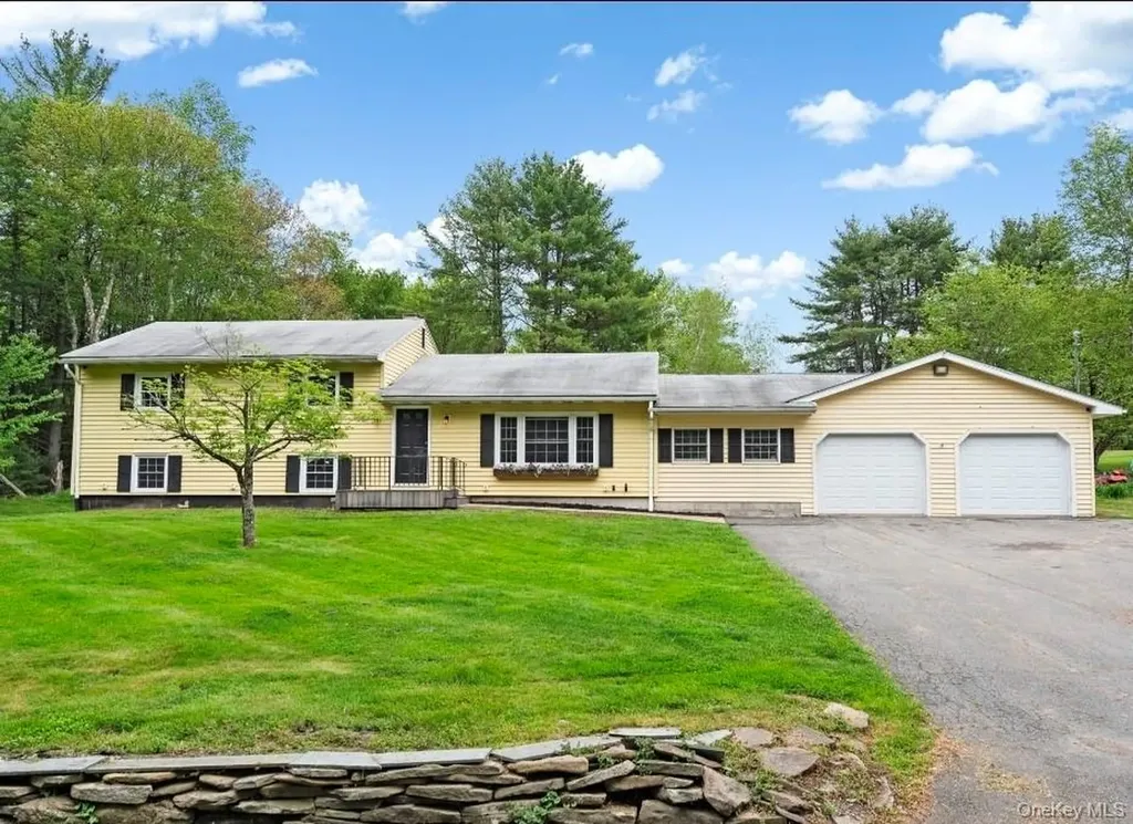 323 Harris Road Monticello NY 12701