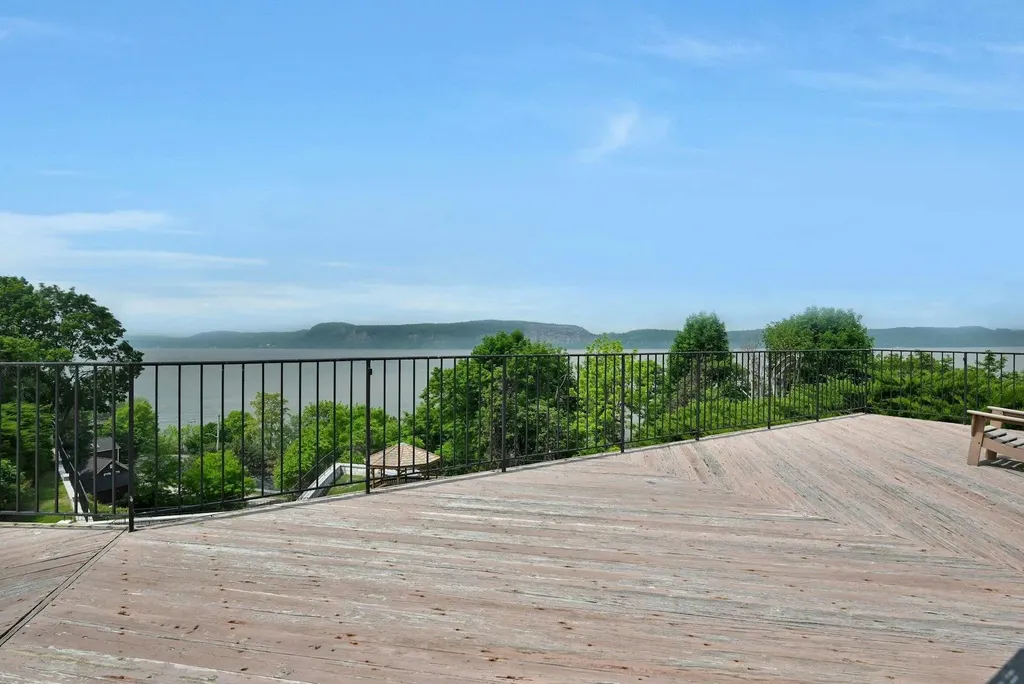 64 Hudson Point Lane Ossining NY 10562