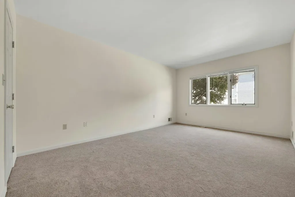 64 Hudson Point Lane Ossining NY 10562