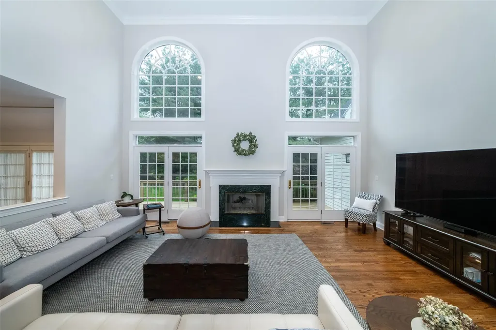 11 Pebble Beach Lane White Plains NY 10605