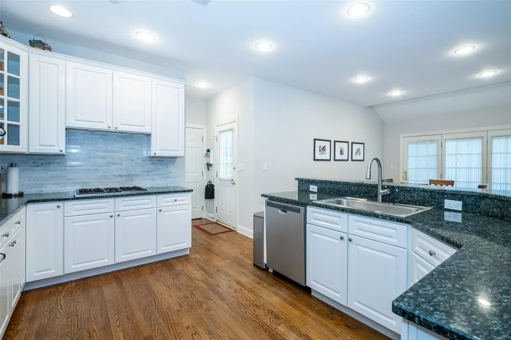 11 Pebble Beach Lane White Plains NY 10605