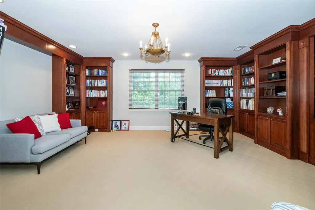 11 Pebble Beach Lane White Plains NY 10605