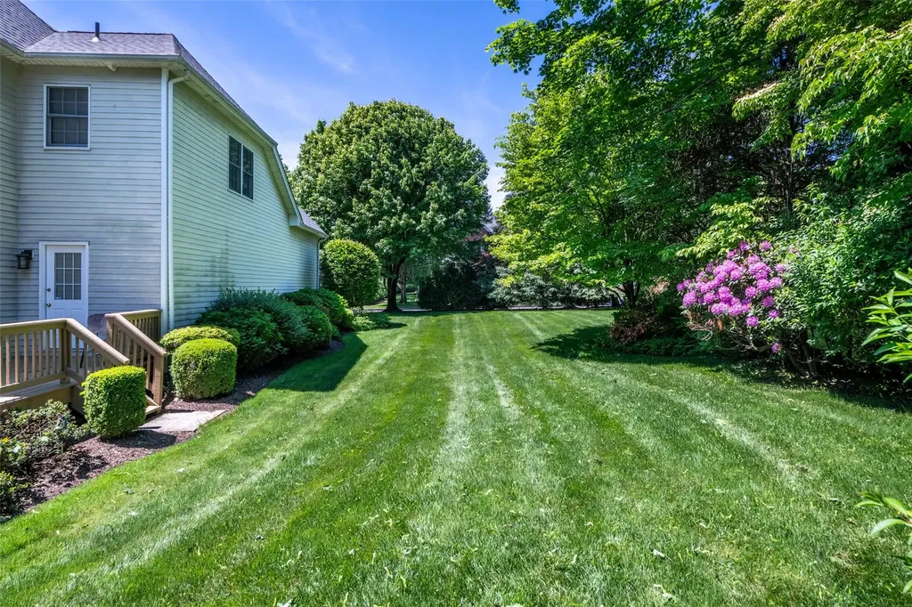 11 Pebble Beach Lane White Plains NY 10605