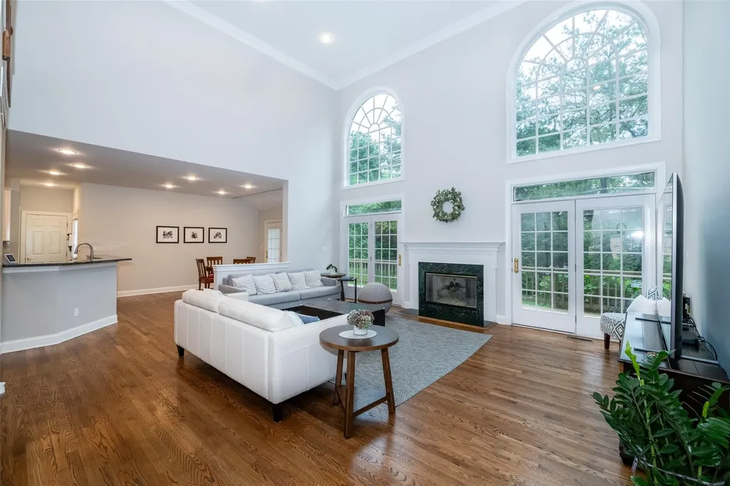 11 Pebble Beach Lane White Plains NY 10605