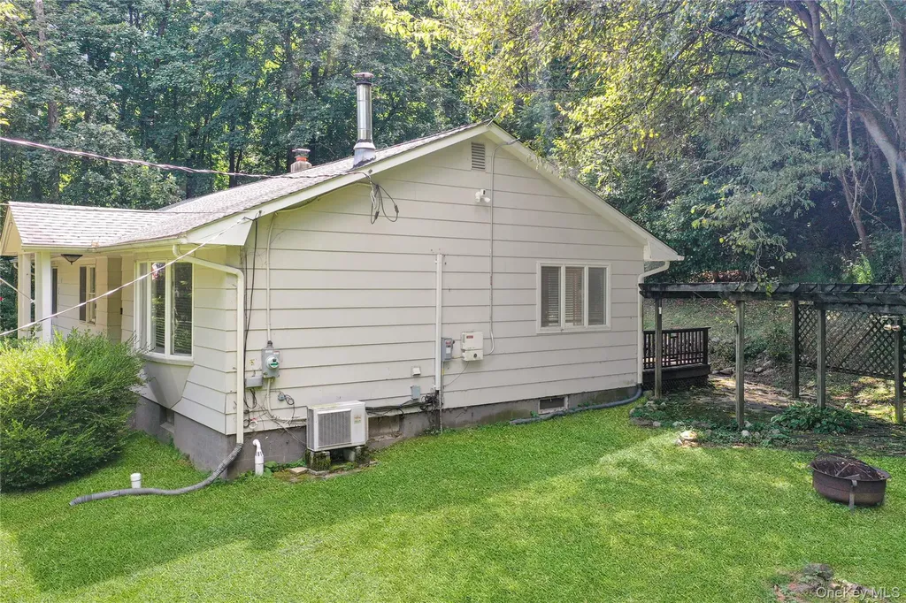 18 Stage Road Pine Island NY 10969