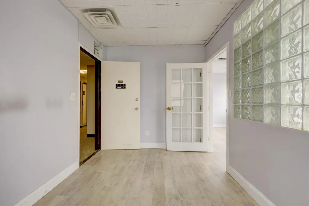 100 W Park Avenue Long Beach NY 11561