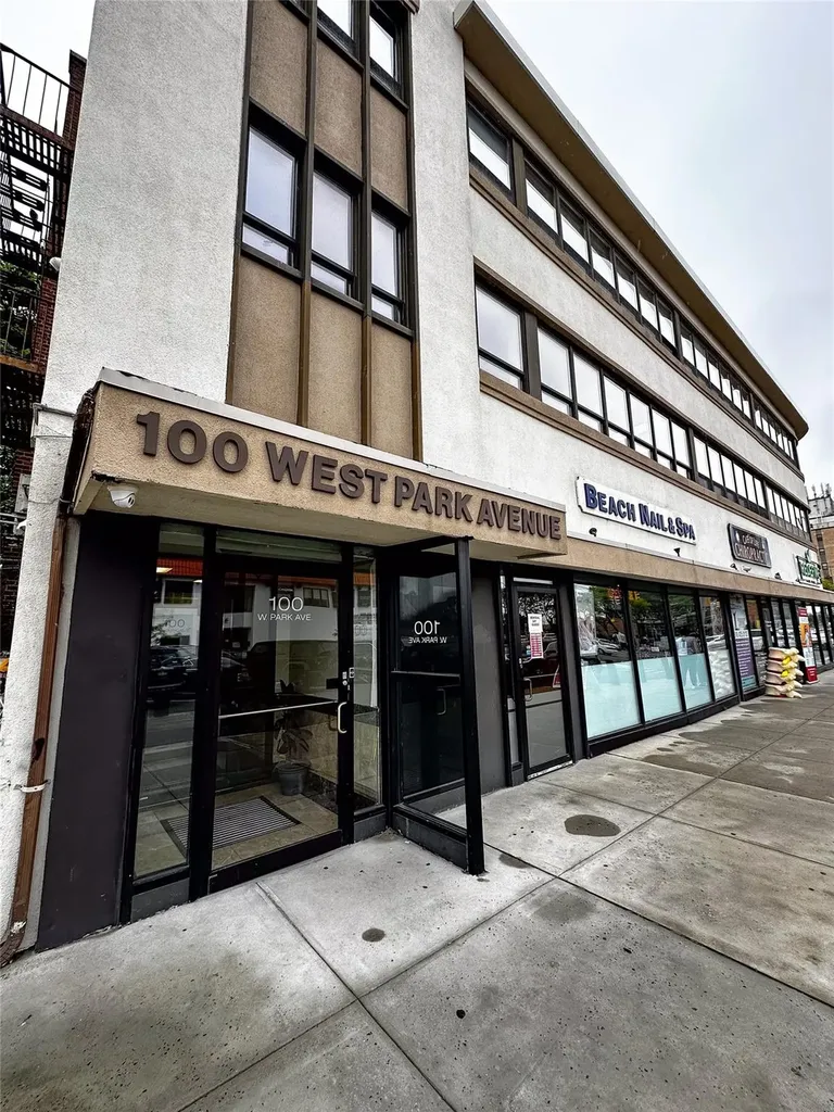 100 W Park Avenue Long Beach NY 11561