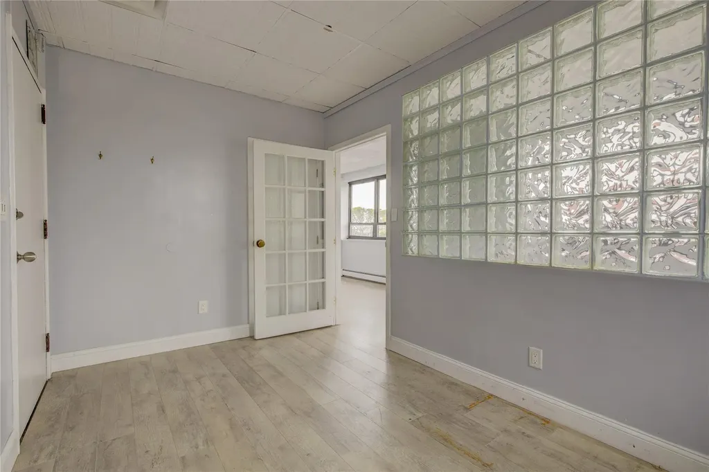 100 W Park Avenue Long Beach NY 11561