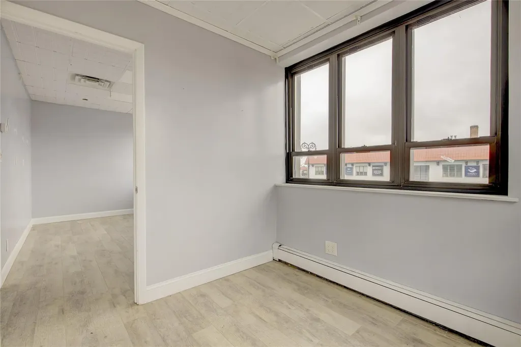 100 W Park Avenue Long Beach NY 11561