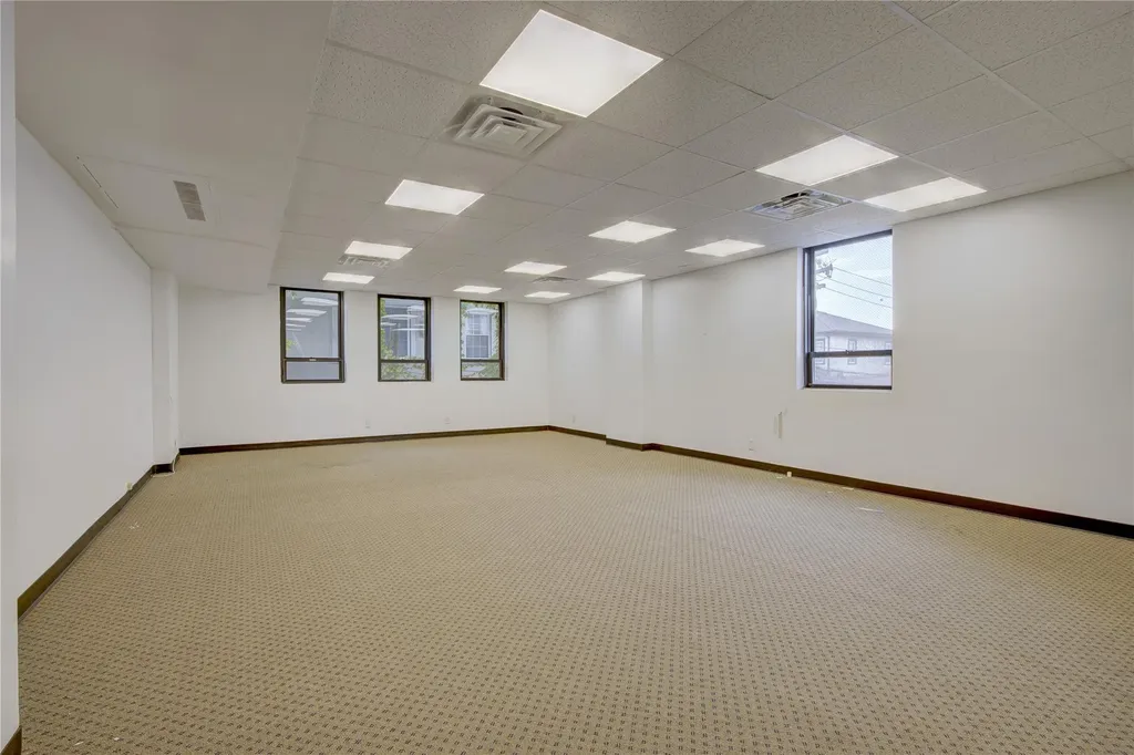 100 W Park Avenue Long Beach NY 11561