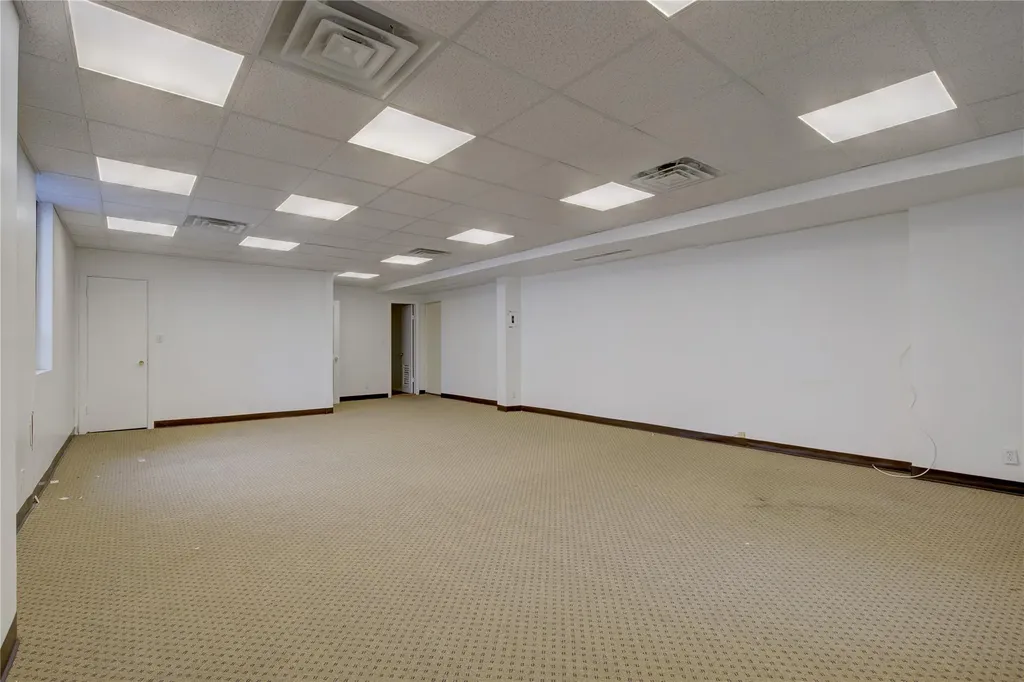 100 W Park Avenue Long Beach NY 11561