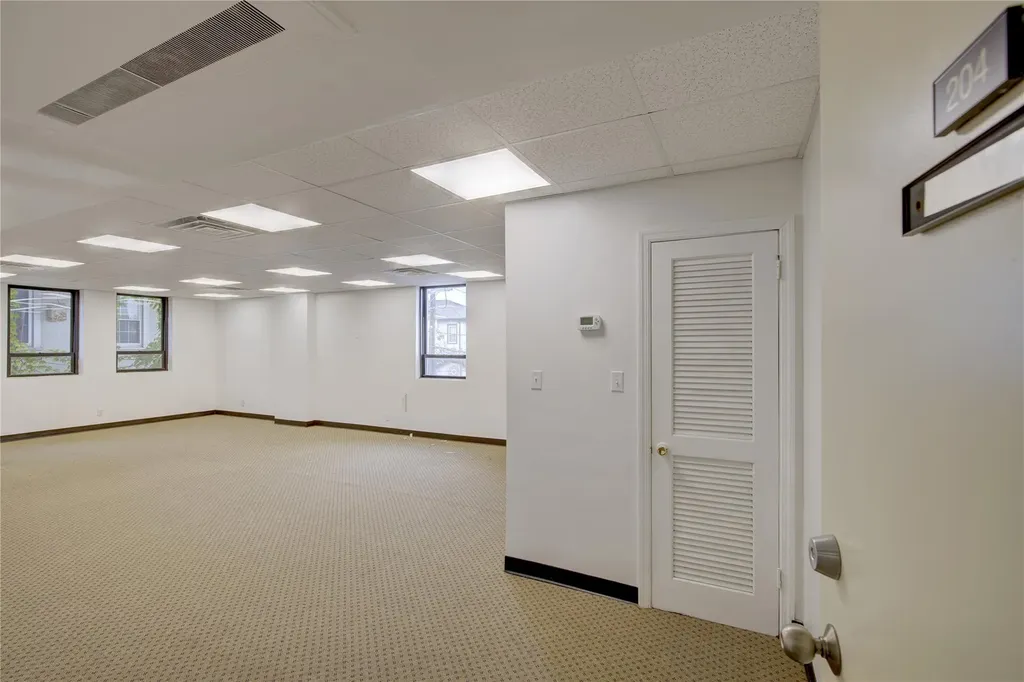 100 W Park Avenue Long Beach NY 11561