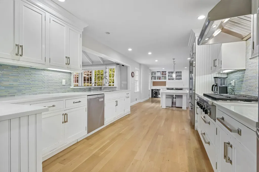 8 Eldredge Place Rye NY 10580