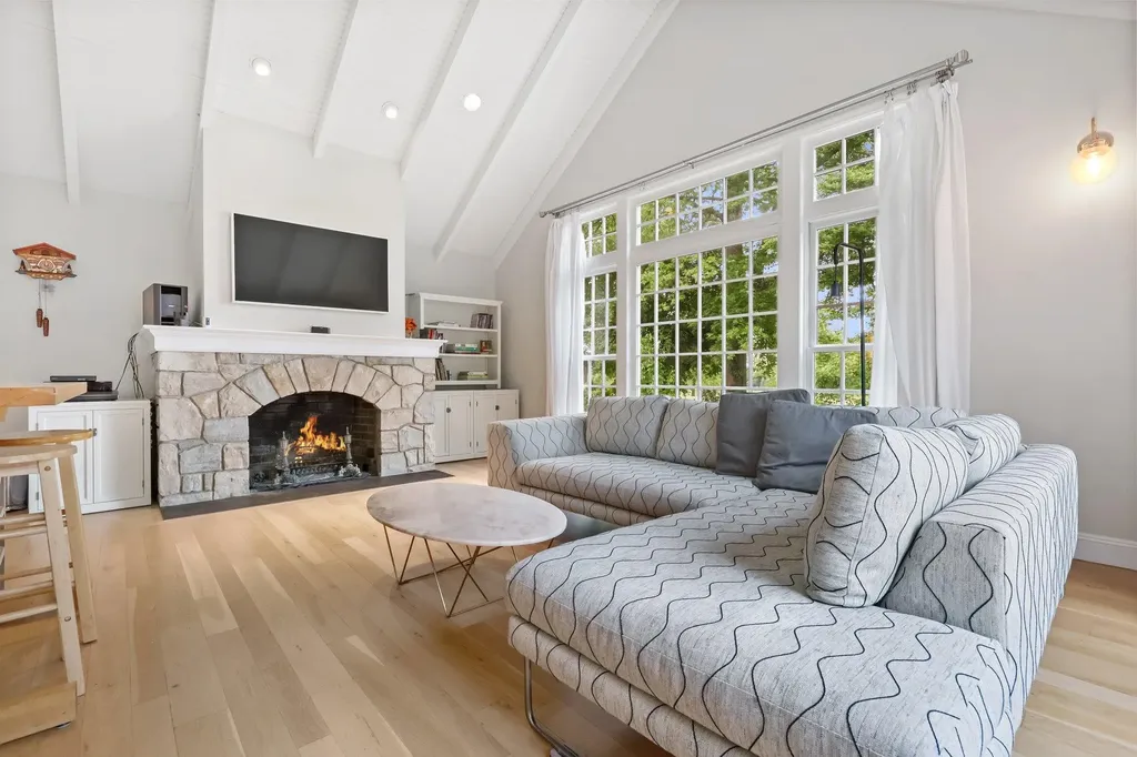 8 Eldredge Place Rye NY 10580