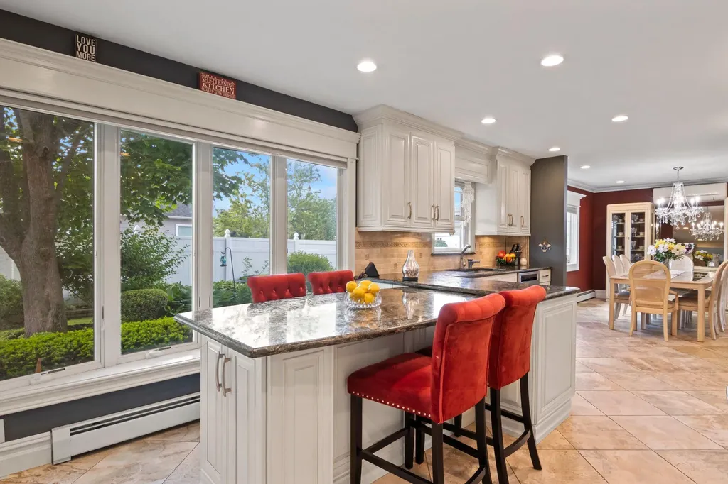 6 West Shore Road Bay Shore NY 11706