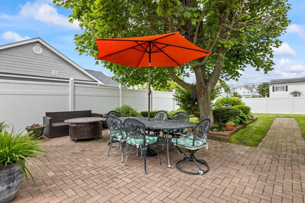 6 West Shore Road Bay Shore NY 11706
