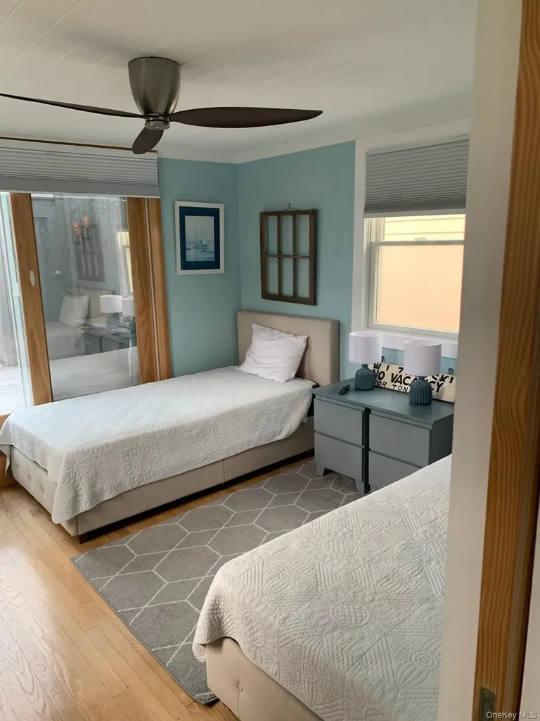 317 Bay Walk Ocean Beach NY 11770