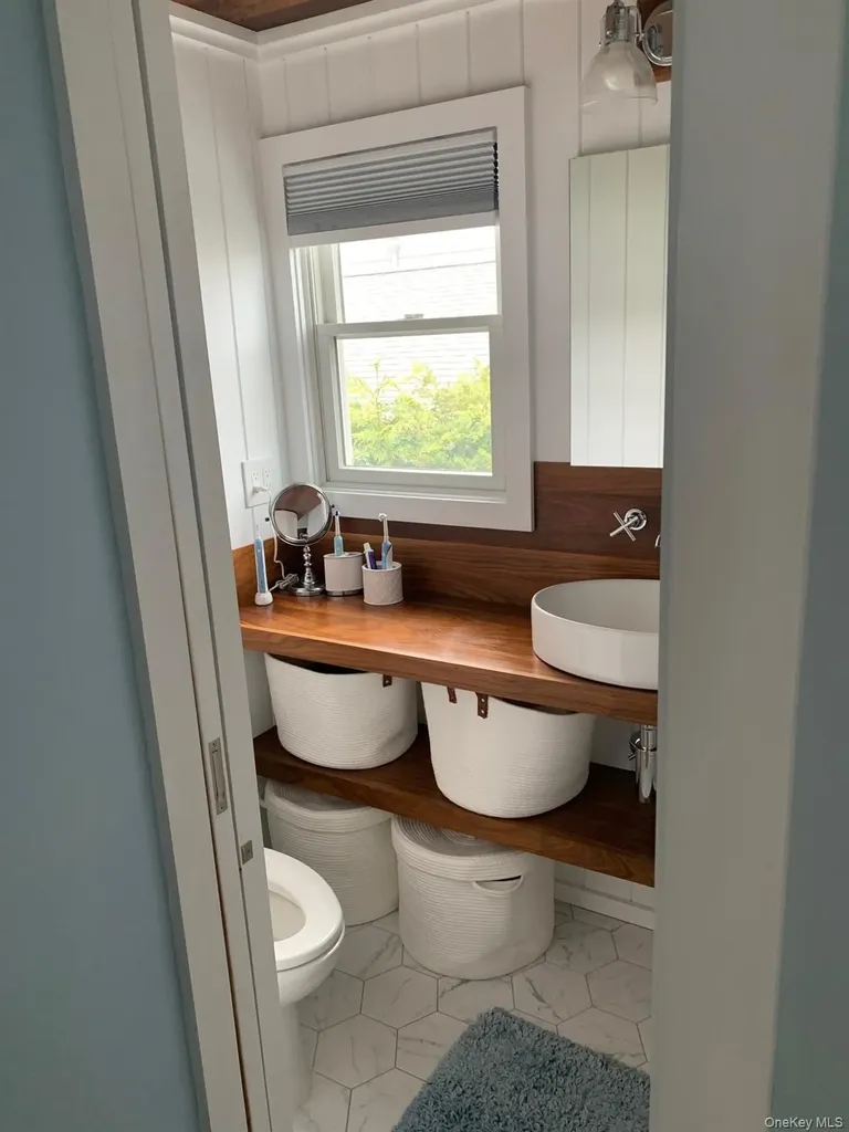 317 Bay Walk Ocean Beach NY 11770
