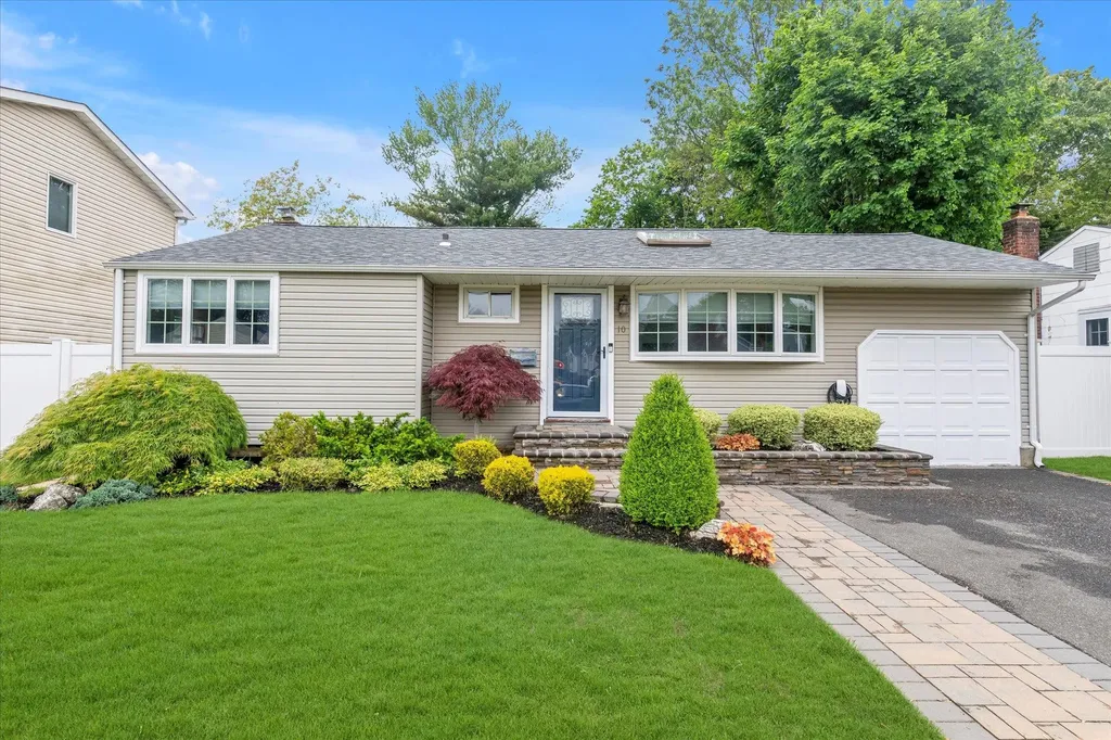 10 Park Drive Old Bethpage NY 11804