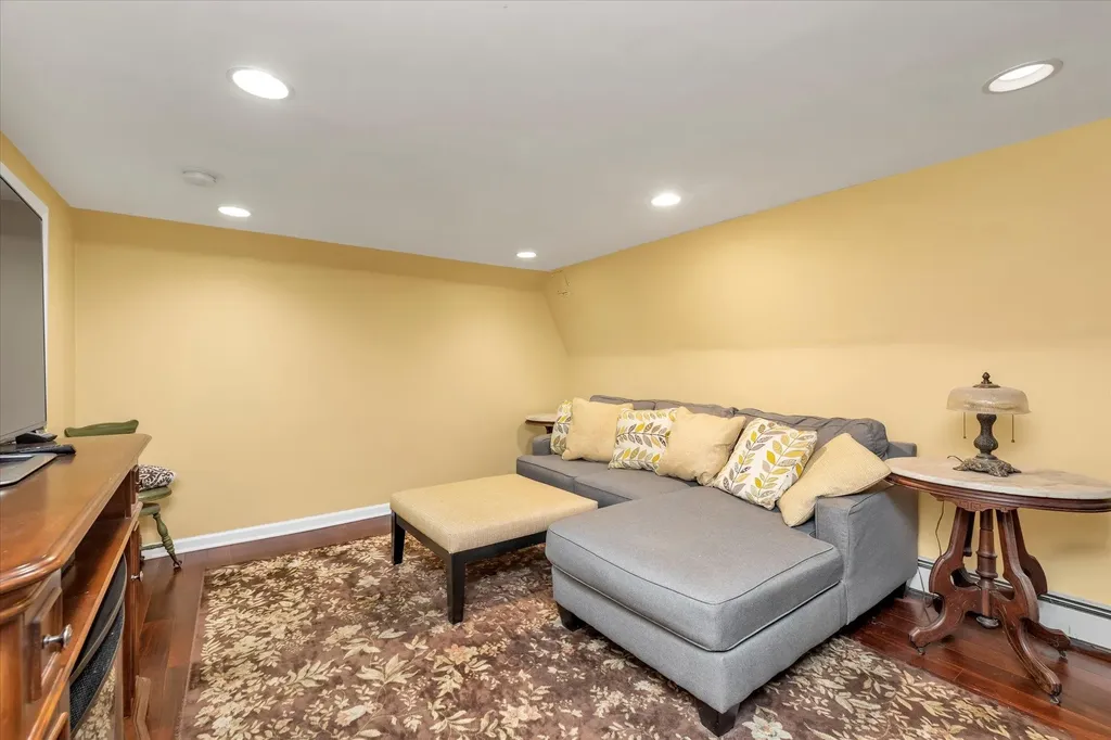 10 Park Drive Old Bethpage NY 11804
