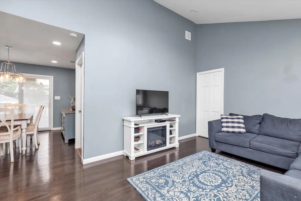 10 Park Drive Old Bethpage NY 11804