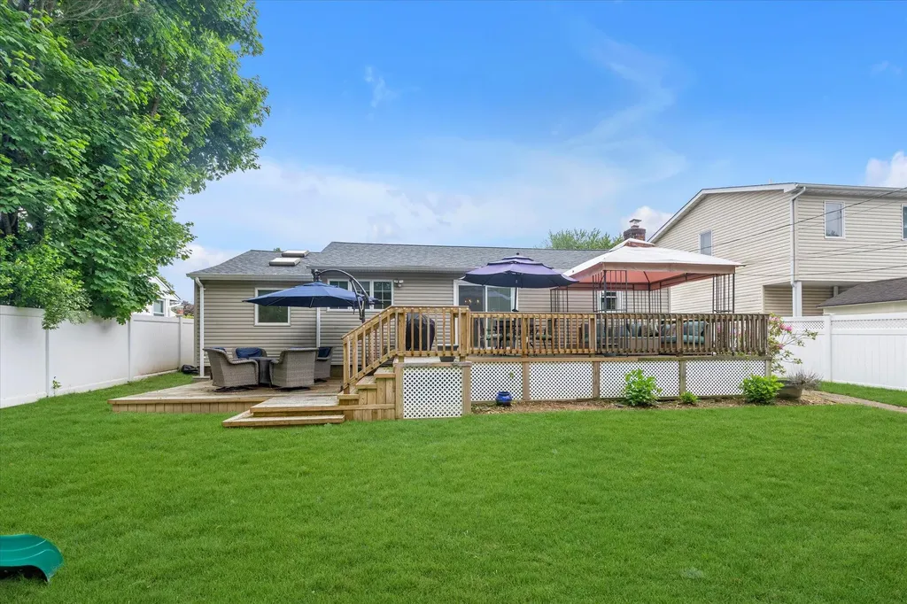 10 Park Drive Old Bethpage NY 11804