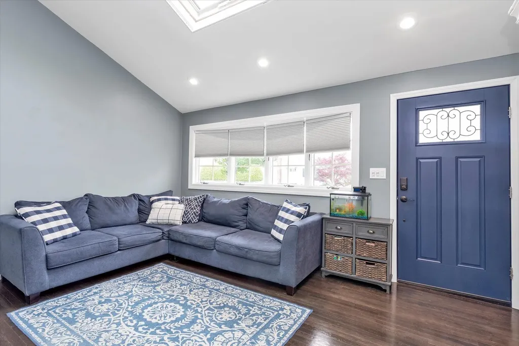 10 Park Drive Old Bethpage NY 11804