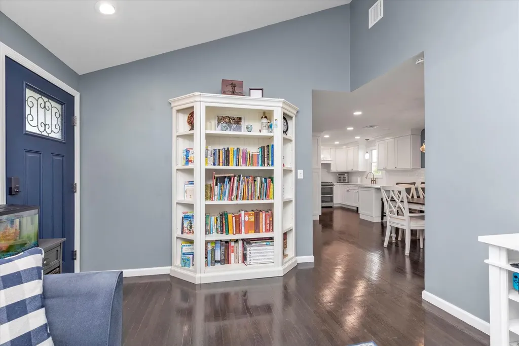 10 Park Drive Old Bethpage NY 11804
