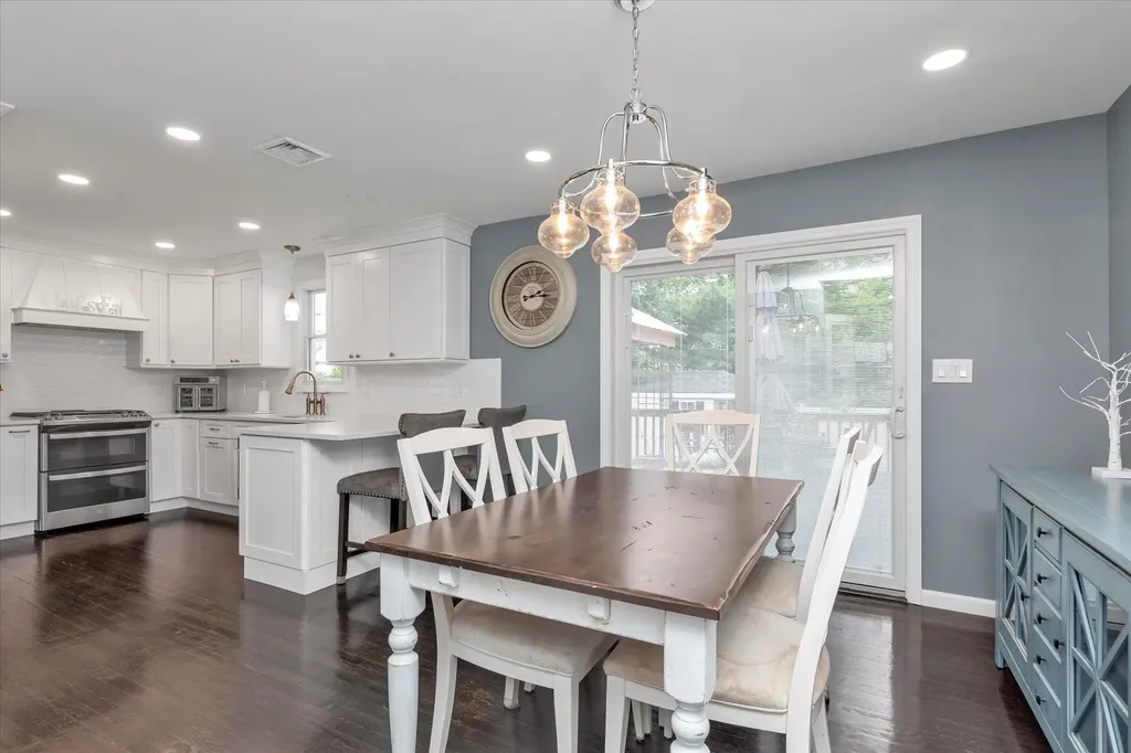 10 Park Drive Old Bethpage NY 11804