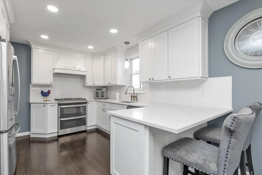 10 Park Drive Old Bethpage NY 11804