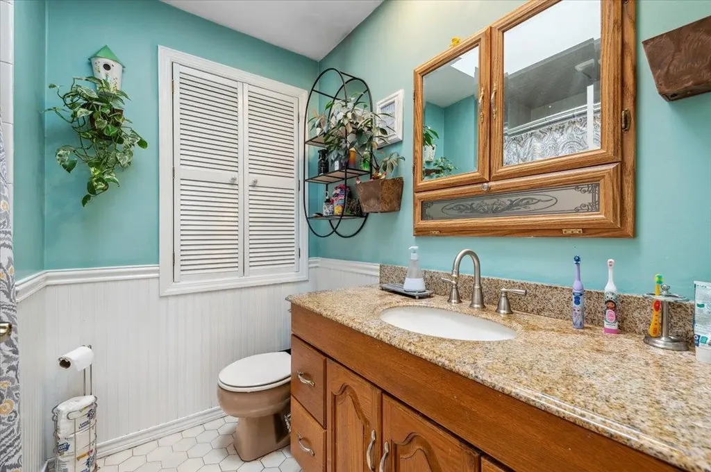 3363 Emeric Avenue Wantagh NY 11793