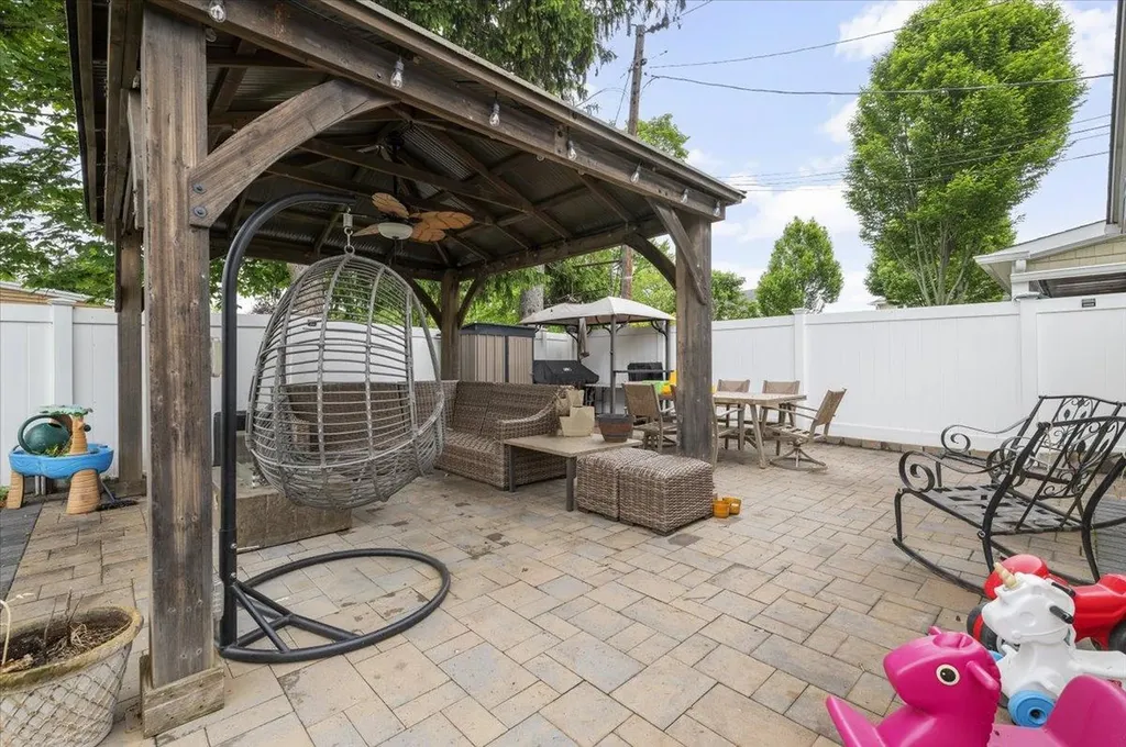 3363 Emeric Avenue Wantagh NY 11793