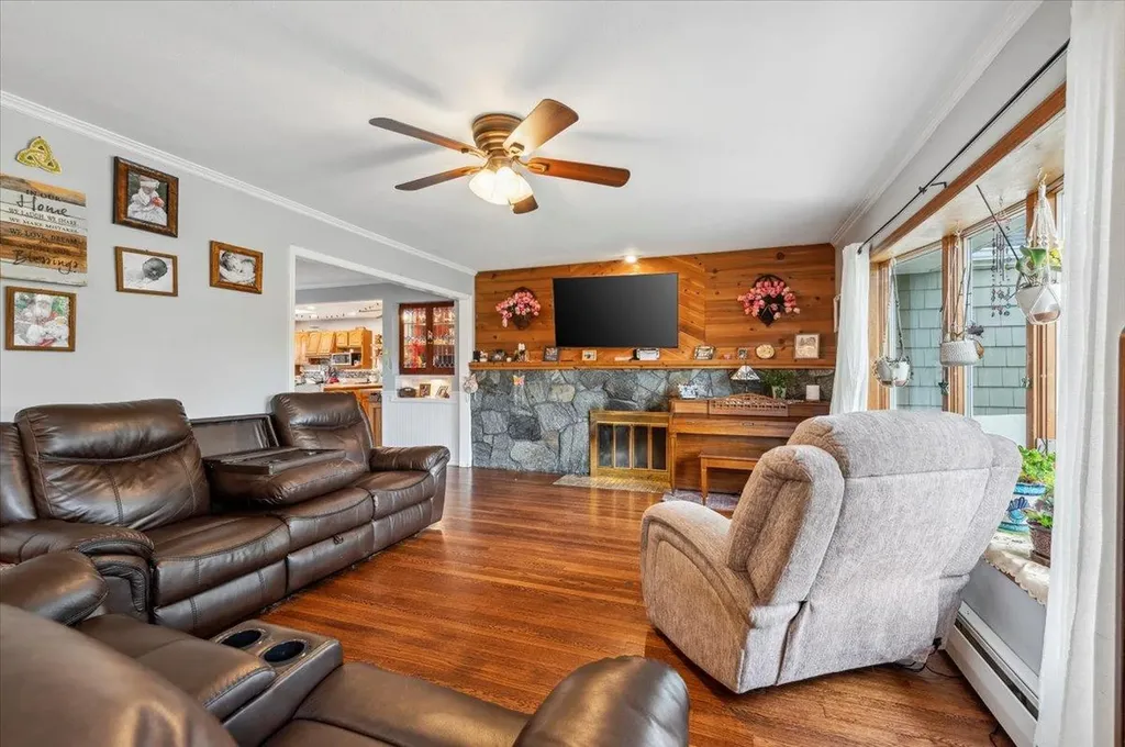 3363 Emeric Avenue Wantagh NY 11793