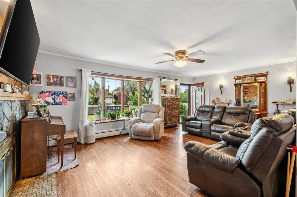 3363 Emeric Avenue Wantagh NY 11793