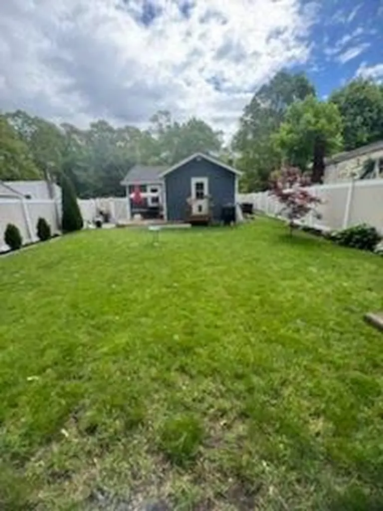 84 Oxhead Road Centereach NY 11720