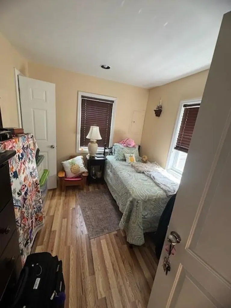 84 Oxhead Road Centereach NY 11720