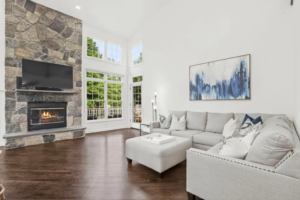 7 Doral Greens Drive E Rye Brook NY 10573