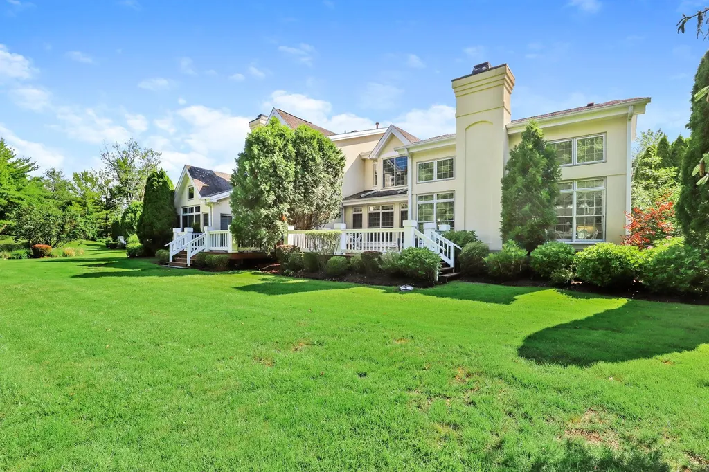 7 Doral Greens Drive E Rye Brook NY 10573