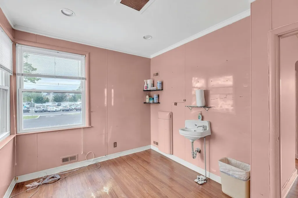 5 E Walnut Street Long Beach NY 11561