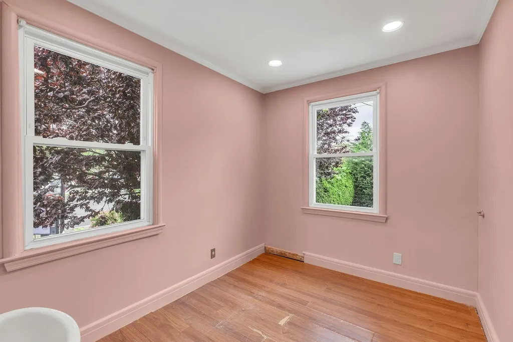 5 E Walnut Street Long Beach NY 11561