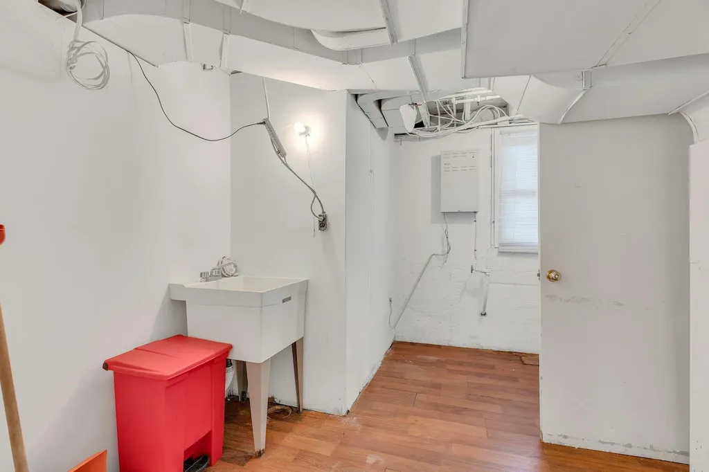 5 E Walnut Street Long Beach NY 11561