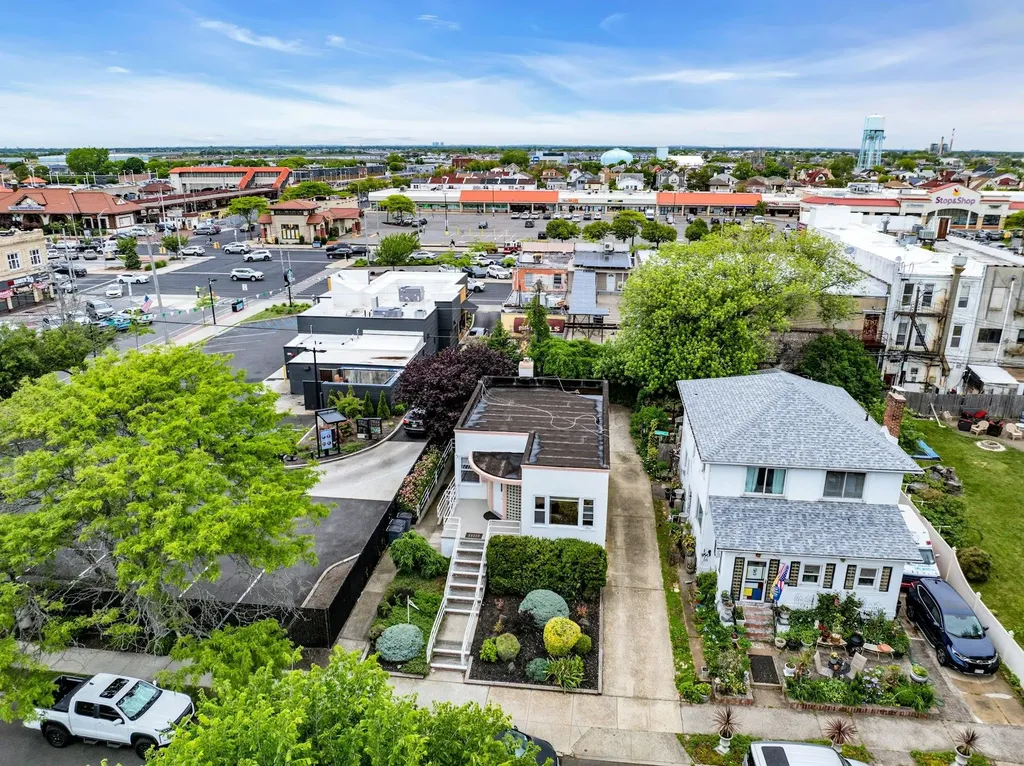 5 E Walnut Street Long Beach NY 11561