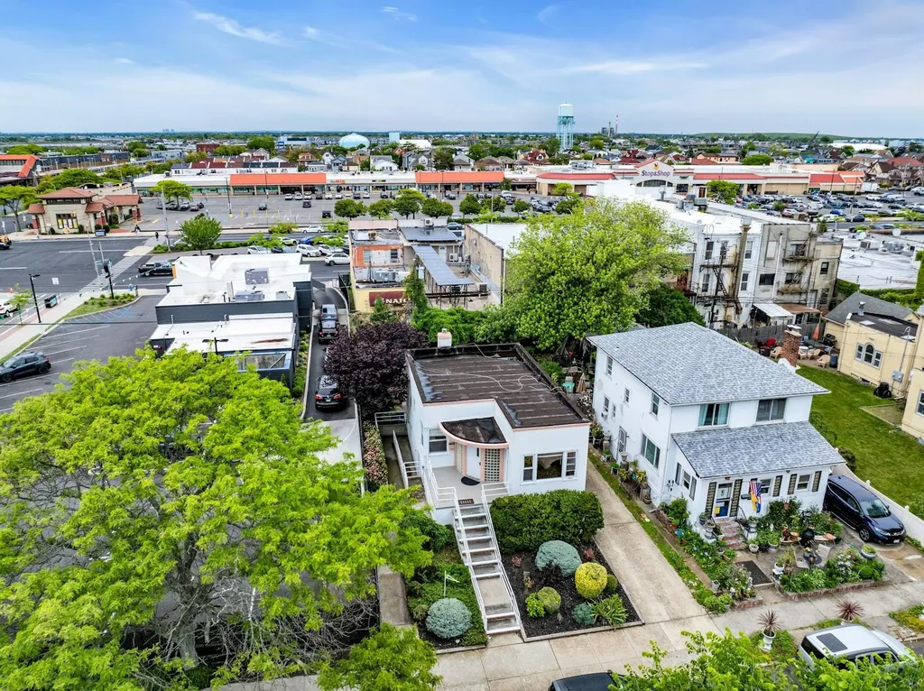 5 E Walnut Street Long Beach NY 11561