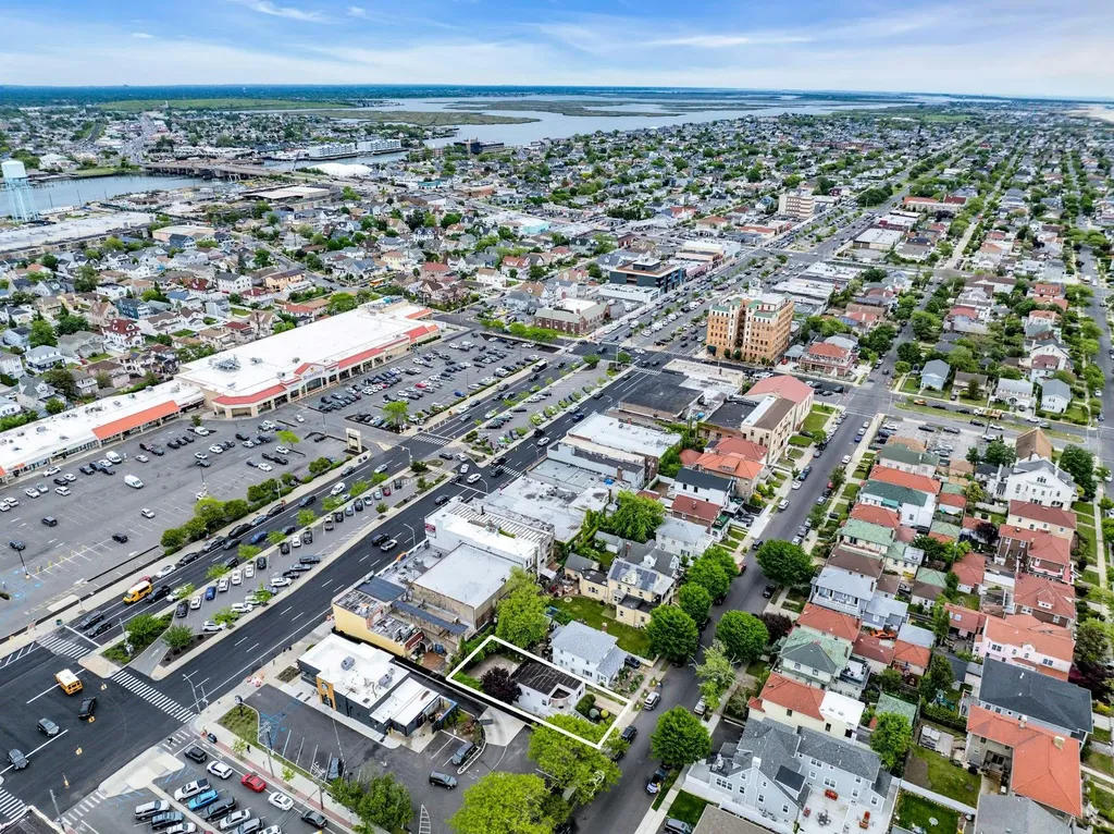 5 E Walnut Street Long Beach NY 11561