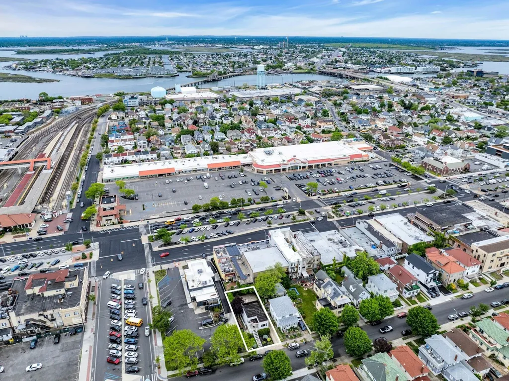 5 E Walnut Street Long Beach NY 11561